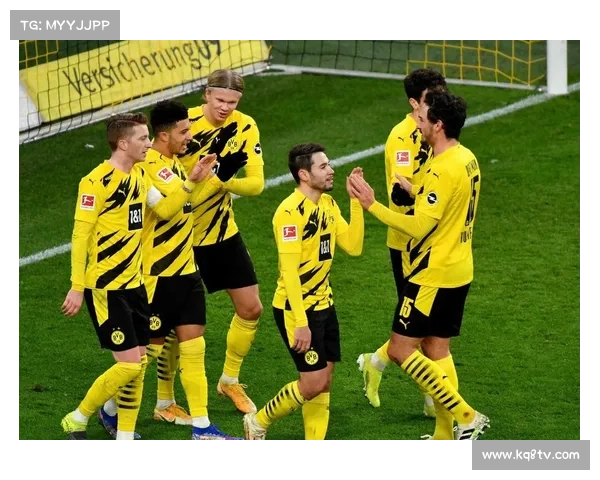 美因茨全队抵达多特蒙德，备战客场关键战